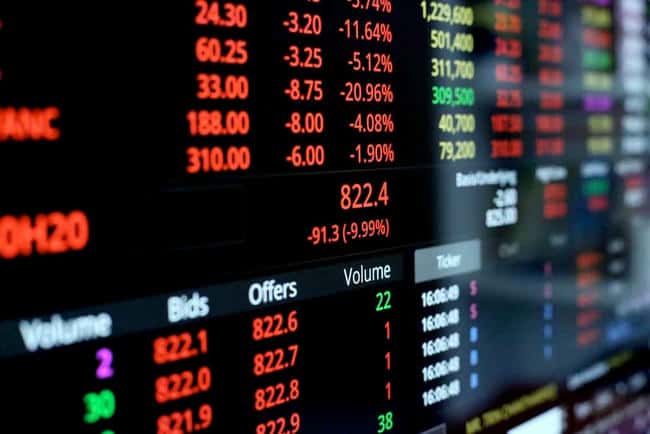 三大加密货币即将解锁1.7亿美元，交易者需警惕市场波动