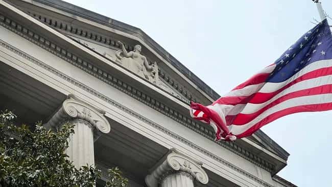 中国加拿大籍人士刘舟被指控在加密货币交易所进行虚假交易