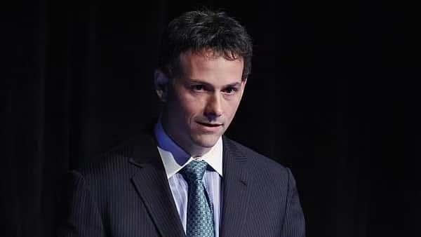 绿光资本警示：加密货币泡沫濒临崩溃，已做空微策略，美比特币储备面临挑战