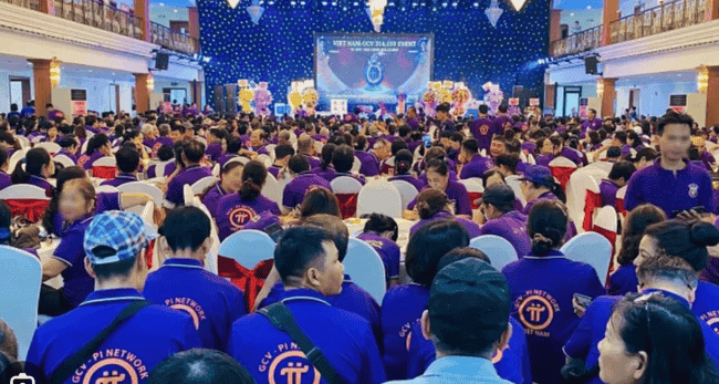 Pi币主网上线前夕:零成本暴富梦共识实验,AI深度剖析真相!