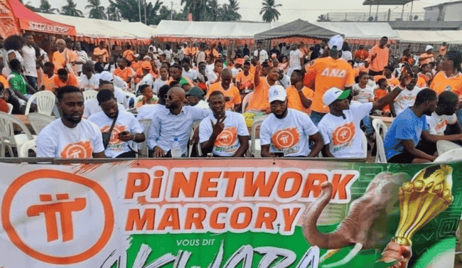 Pi币主网上线前夕:零成本暴富梦共识实验,AI深度剖析真相!