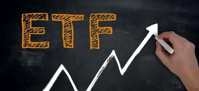 币圈小白如何避免被割，稳扎稳打立足市场？山寨币弱势，反弹何时来袭？