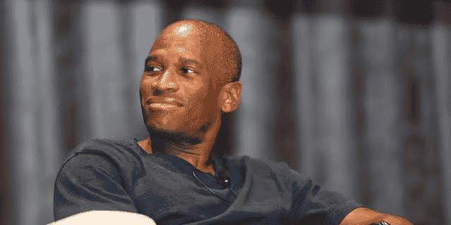 币圈巨震预警！百亿期权到期在即，巨鲸蠢蠢欲动，比特币未来走势成谜？