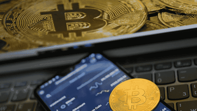 2025年币圈牛市展望：市场深度分析，山寨币抄底机会探讨