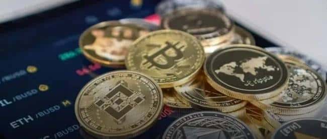 比特币霸主地位威胁山寨币繁荣？64%成关键分水岭！