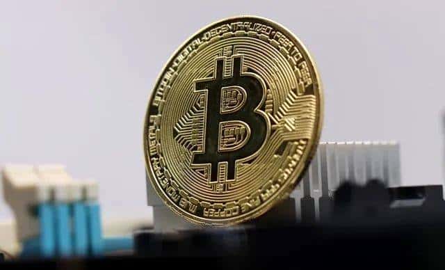 突破10万大关！比特币引领山寨币爆发？币圈生存必备真话指南！