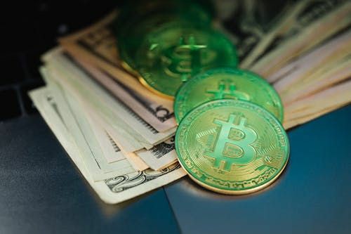 卡尔达诺价格飙升后回调风险：鲸鱼抛售与技术指标分析