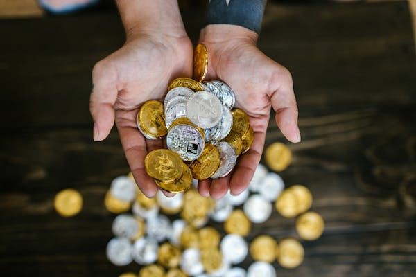 30只鲸鱼五天提走137万LINK，价格上涨4.01%，LINK能否冲破26.14美元？