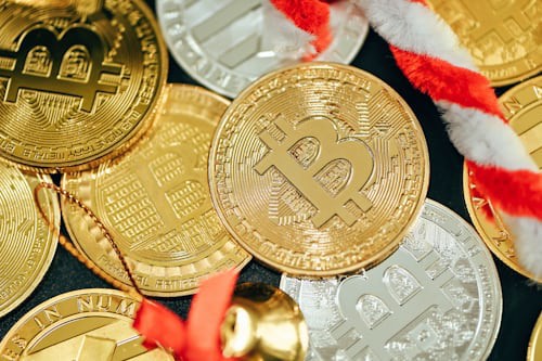 特朗普取消债务上限震撼市场：36万亿美债危机下比特币将成最大赢家？